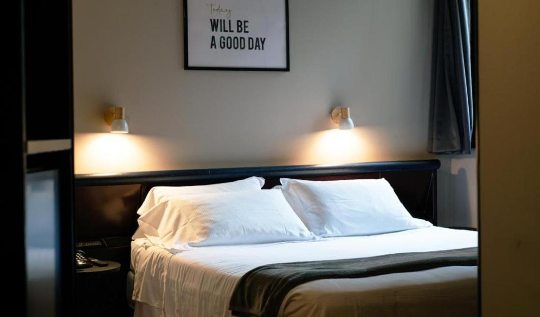 Hotel Concorde อาโรนา ภายนอก รูปภาพ
